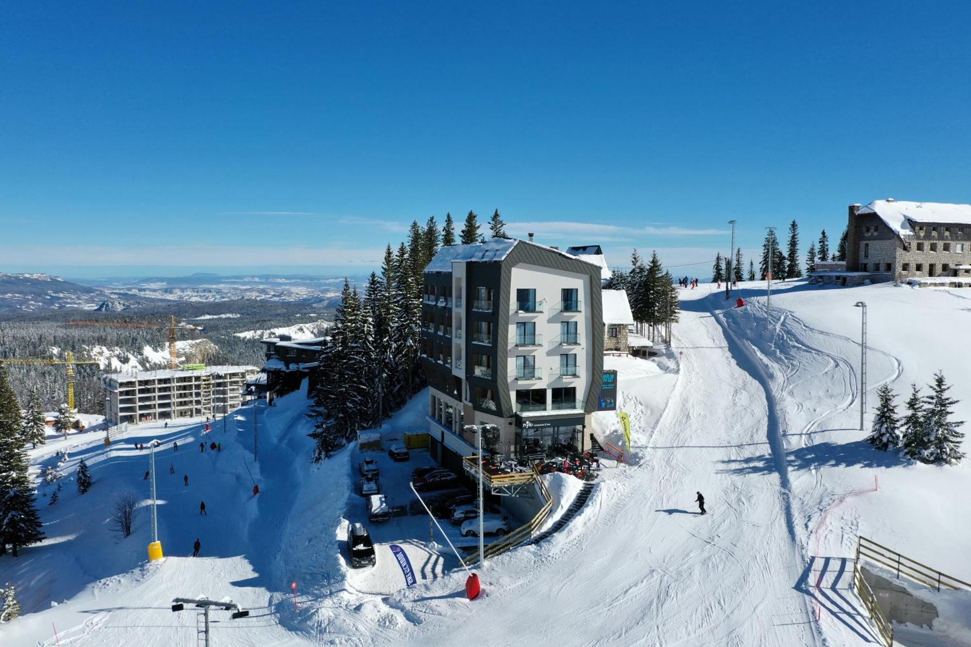 Aparthotel Rajska Jahorina Exteriör bild