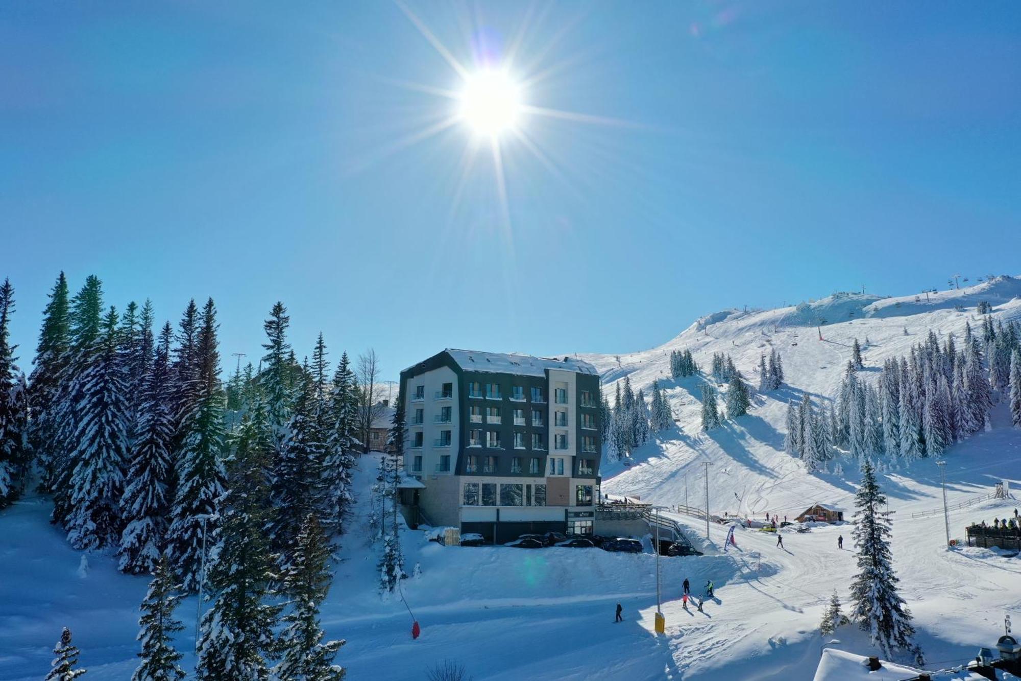 Aparthotel Rajska Jahorina Exteriör bild